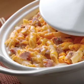 Crowd Pleasin' Cheesy Sausage Ziti