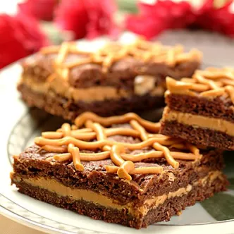Cazuela de Tostada Francesa de Durazno y Almendras