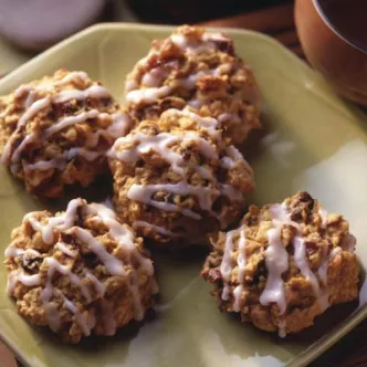 Cazuela de Tostada Francesa de Durazno y Almendras