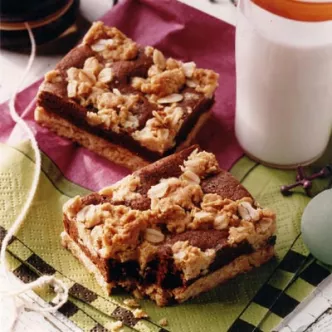 Cazuela de Tostada Francesa de Durazno y Almendras