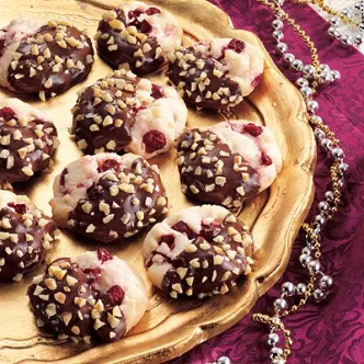 Cazuela de Tostada Francesa de Durazno y Almendras