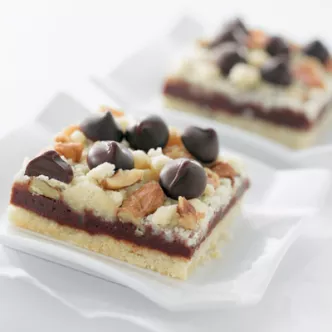 Cazuela de Tostada Francesa de Durazno y Almendras