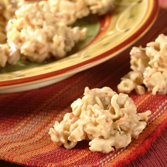 Cazuela de Tostada Francesa de Durazno y Almendras