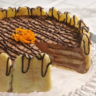 Cazuela de Tostada Francesa de Durazno y Almendras