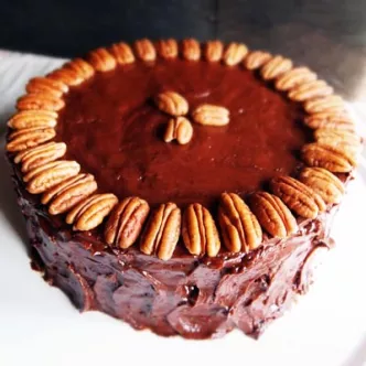 Cazuela de Tostada Francesa de Durazno y Almendras