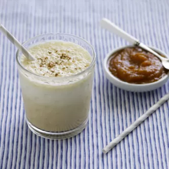 Cazuela de Tostada Francesa de Durazno y Almendras