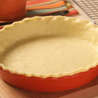 Cazuela de Tostada Francesa de Durazno y Almendras