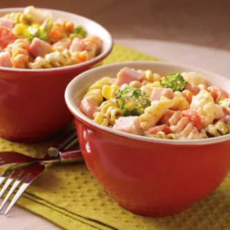 Cazuela de Tostada Francesa de Durazno y Almendras