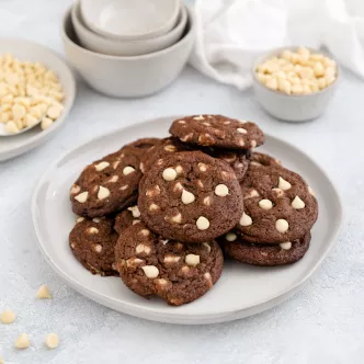 Cazuela de Tostada Francesa de Durazno y Almendras