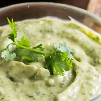 Cazuela de Tostada Francesa de Durazno y Almendras