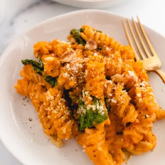 White Cheddar Pumpkin Mac and Cheese