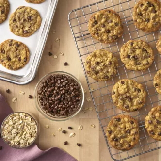 Galletas de avena con mini bocados de chocolate con leche