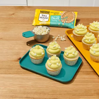 Easy Buttercream Cupcakes