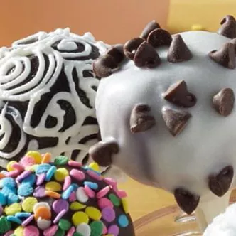 Red Velvet Cake Pops