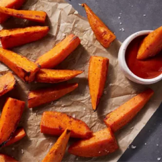 Sweet Potato Wedges with Creamy Sriracha Ketchup