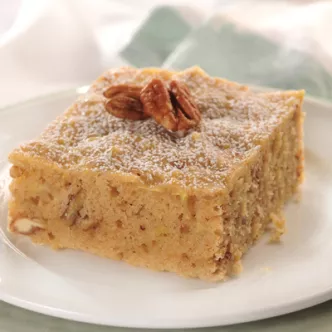 Apple Cinnamon Pecan Cake