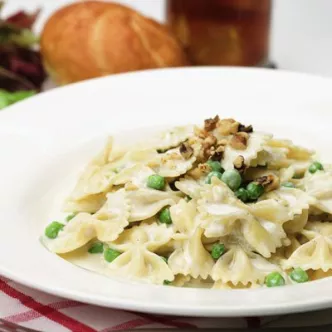 Fusilli with Blue Cheese & Toasted Walnuts