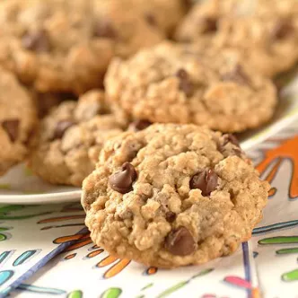 Good-For-You Choc-Oat-Chip Cookies