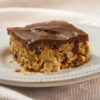 No-Bake Chocolate Peanut Butter Bars